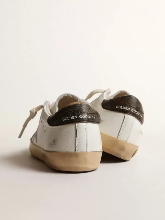 Super-Star Young in nappa con stella stampata e linguetta nera sul tallone
