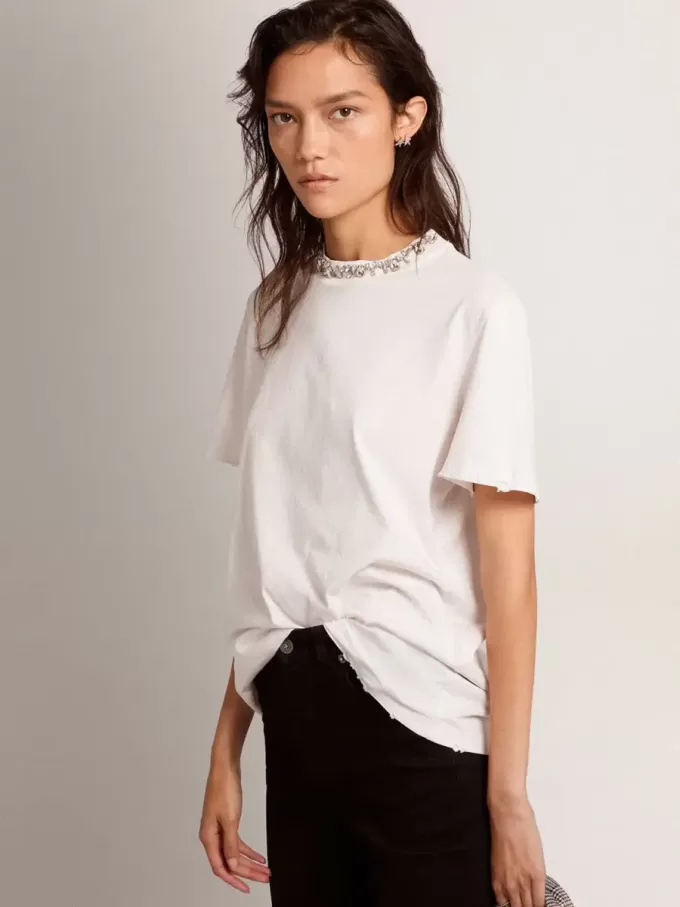 T-shirt bianca da donna con cristalli cabochon T-shirt bianca da donna con cristalli cabochon