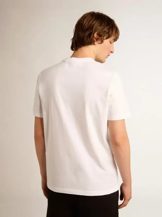 T-shirt bianca da uomo con stella glitterata argento sul davanti T-shirt bianca da uomo con stella glitterata argento sul davanti