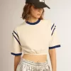 T-shirt corta in cotone bianco invecchiato con scritta sul retro T-shirt corta in cotone bianco invecchiato con scritta sul retro
