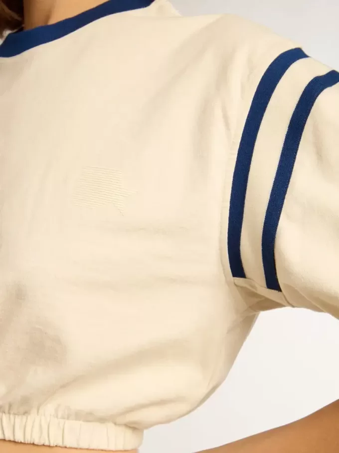T-shirt corta in cotone bianco invecchiato con scritta sul retro T-shirt corta in cotone bianco invecchiato con scritta sul retro