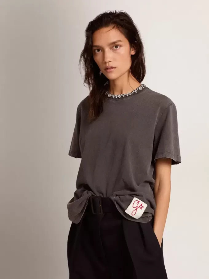 T-shirt da donna grigio antracite con cristalli