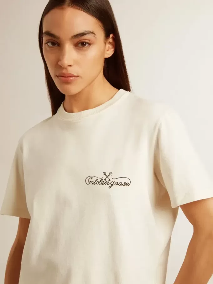 T-shirt da donna in bianco invecchiato con logo sul petto