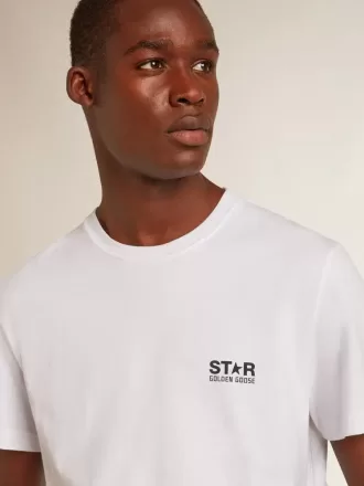 T-shirt da uomo bianca con stella blu scuro sul retro