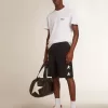 T-shirt da uomo bianca con stella blu scuro sul retro