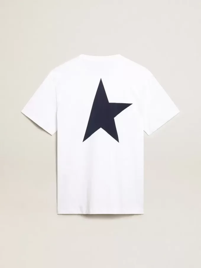 T-shirt da uomo bianca con stella blu scuro sul retro