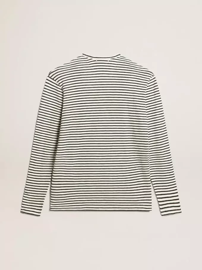 T-shirt da uomo con strisce bianche e blu e ricamo sul davanti T-shirt da uomo con strisce bianche e blu e ricamo sul davanti