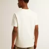 T-shirt da uomo in cotone bianco invecchiato con stampa e ricamo T-shirt da uomo in cotone bianco invecchiato con stampa e ricamo