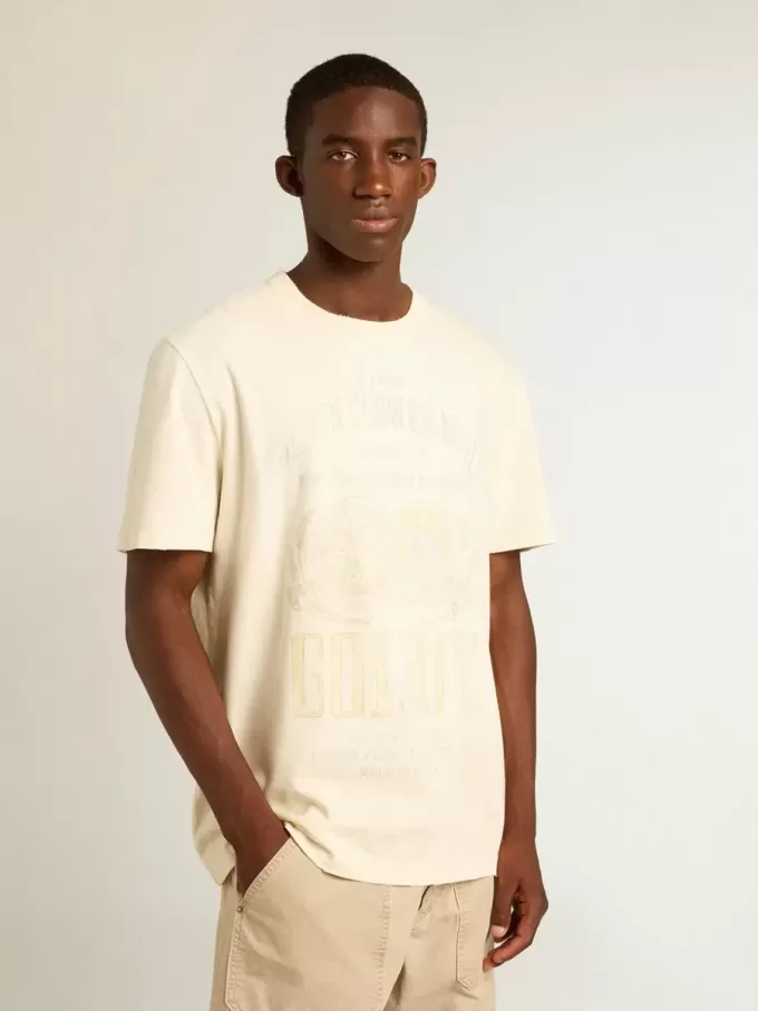 T-shirt da uomo in cotone bianco invecchiato con stampa sul davanti T-shirt da uomo in cotone bianco invecchiato con stampa sul davanti
