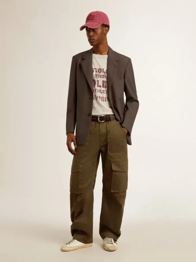 T-shirt da uomo in cotone grigio con stampa vintage sul davanti T-shirt da uomo in cotone grigio con stampa vintage sul davanti