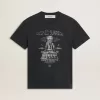T-shirt da uomo in cotone nero consumato con stampa sul davanti T-shirt da uomo in cotone nero consumato con stampa sul davanti