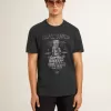 T-shirt da uomo in cotone nero consumato con stampa sul davanti T-shirt da uomo in cotone nero consumato con stampa sul davanti