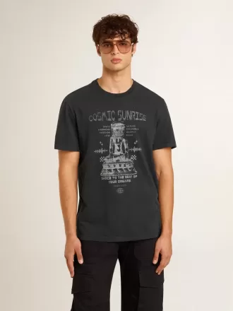 T-shirt da uomo in cotone nero consumato con stampa sul davanti