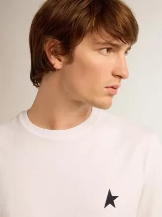 T-shirt della collezione White Star con stella nera sul davanti