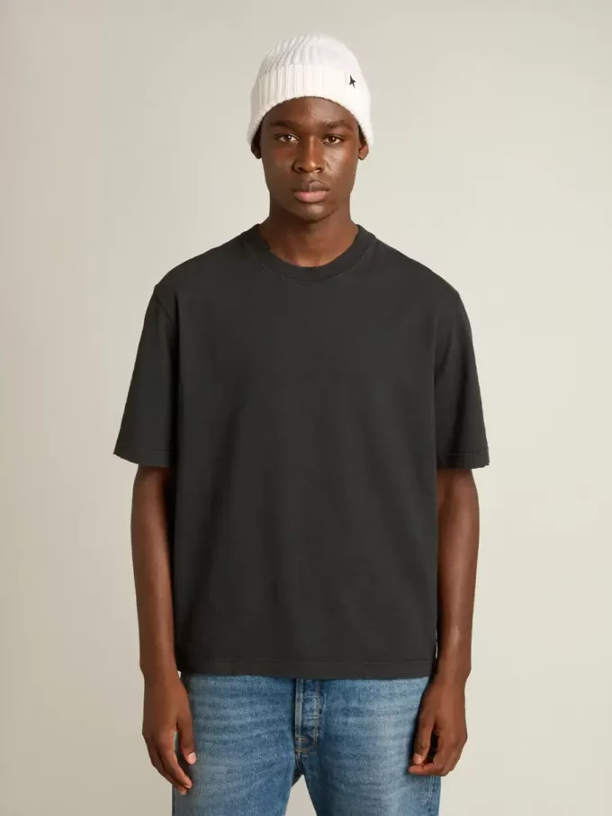 T-shirt in nero lavato con logo rovesciato sul retro – Capsule Jersey T-shirt in nero lavato con logo rovesciato sul retro – Capsule Jersey