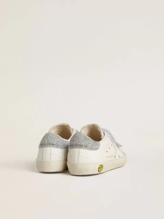 Teen Old School in pelle bianca con linguetta e cinturini sul tallone in cristallo Swarovski argento Teen Old School in pelle bianca con linguetta e cinturini sul tallone in cristallo Swarovski argento