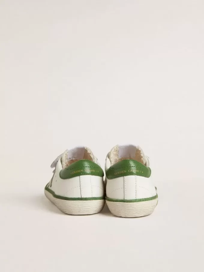 Teen Old School in pelle bianca con linguetta sul tallone in nappa verde e inserto verde