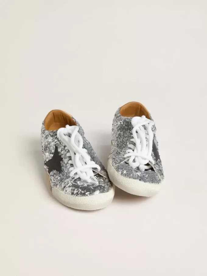 True-Star da donna con paillettes argentate, stella nera e linguetta sul tallone in pelle argentata