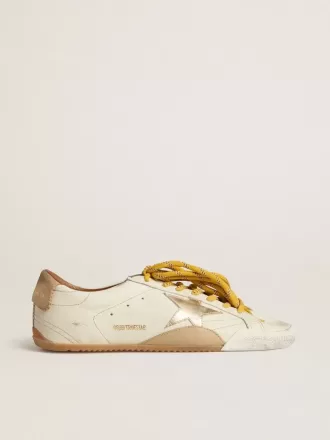 True-Star da donna in pelle nappa bianca con stella dorata e linguetta sul tallone in pelle scamosciata beige
