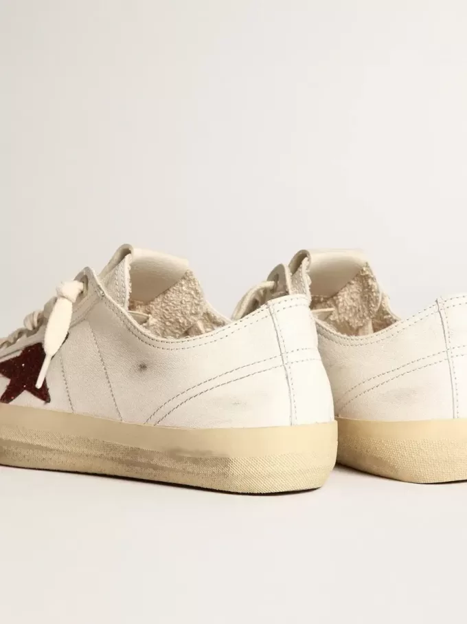 V-Star da donna in nappa bianca con stella rossa glitterata