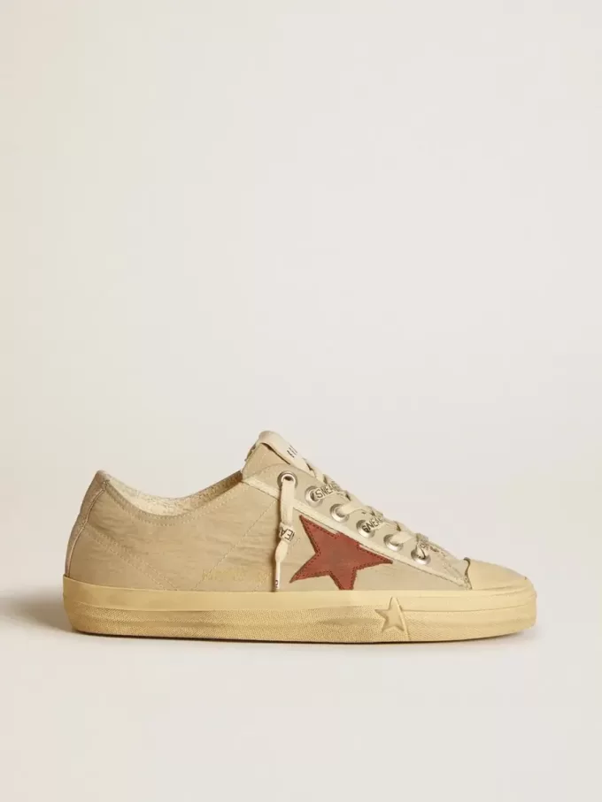 V-Star in nylon color quarzo con stella in nabuk rosso mattone