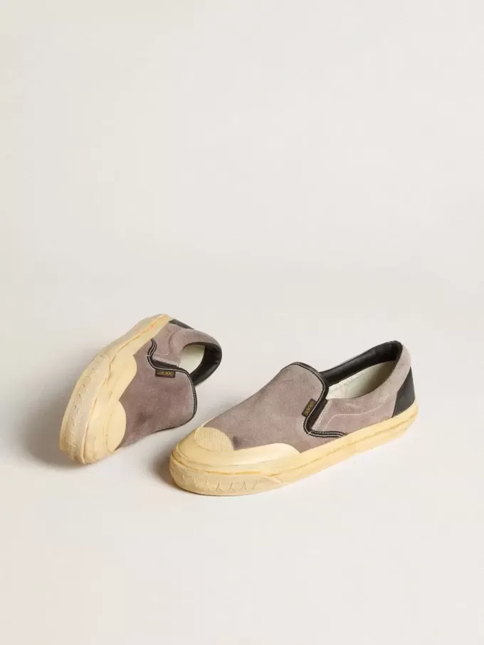 VCE Penstar da donna in pelle scamosciata grigio tortora con linguetta sul tallone in pelle nera
