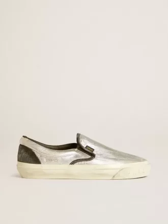 VCE Penstar da uomo in pelle metallizzata argento con linguetta sul tallone in pelle nera