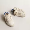 White May Teen con stella in pelle scamosciata grigia e linguetta blu sul tallone