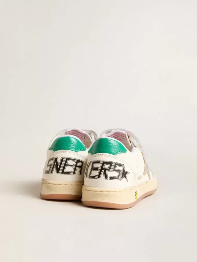 Young Ball Star con stella argentata e linguetta sul tallone in pelle scamosciata verde