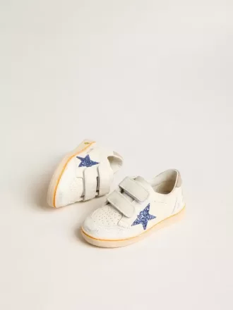 Young Ball Star con stella blu glitterata e linguetta sul tallone in pelle scamosciata beige