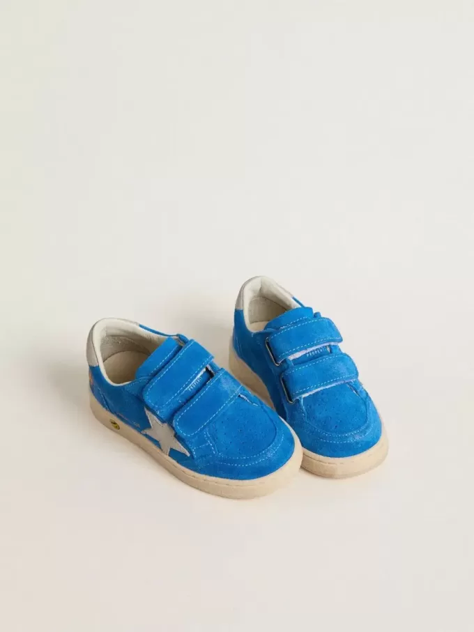 Young Ball Star in pelle scamosciata azzurra con stella e linguetta sul tallone in nabuk grigio Young Ball Star in pelle scamosciata azzurra con stella e linguetta sul tallone in nabuk grigio