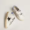 Young Old School con stella in pelle nera con stampa serpente e tallone blu