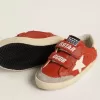 Young Old School in nappa arancione con stella bianca e linguetta del tallone in pelle color crema