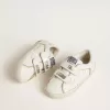 Young Old School in pelle bianca con dettagli dorati
