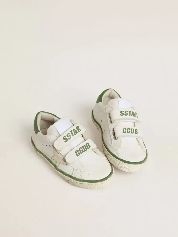 Young Old School in pelle bianca con linguetta sul tallone in nappa verde e inserto verde