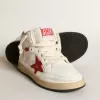 Young Sky-Star in nappa bianca con stella rossa e linguetta sul tallone