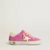 Young Super-Star in pelle scamosciata rosa con stella giallo chiaro e linguetta sul tallone